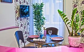 The Fashion Street Apartment